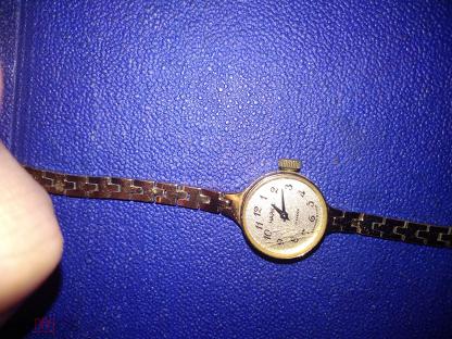 Наручные женские часы Чайка 17 камней позолоченные с браслетом