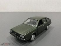 Conrad модель авто Volkswagen Passat B2 GLS хэтчбек болотный масштаб 1:43 без коробки. Мешок